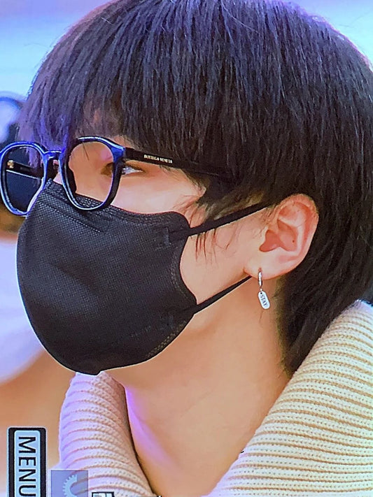 STRAY KIDS STAY EARRING FALL IN LOVE