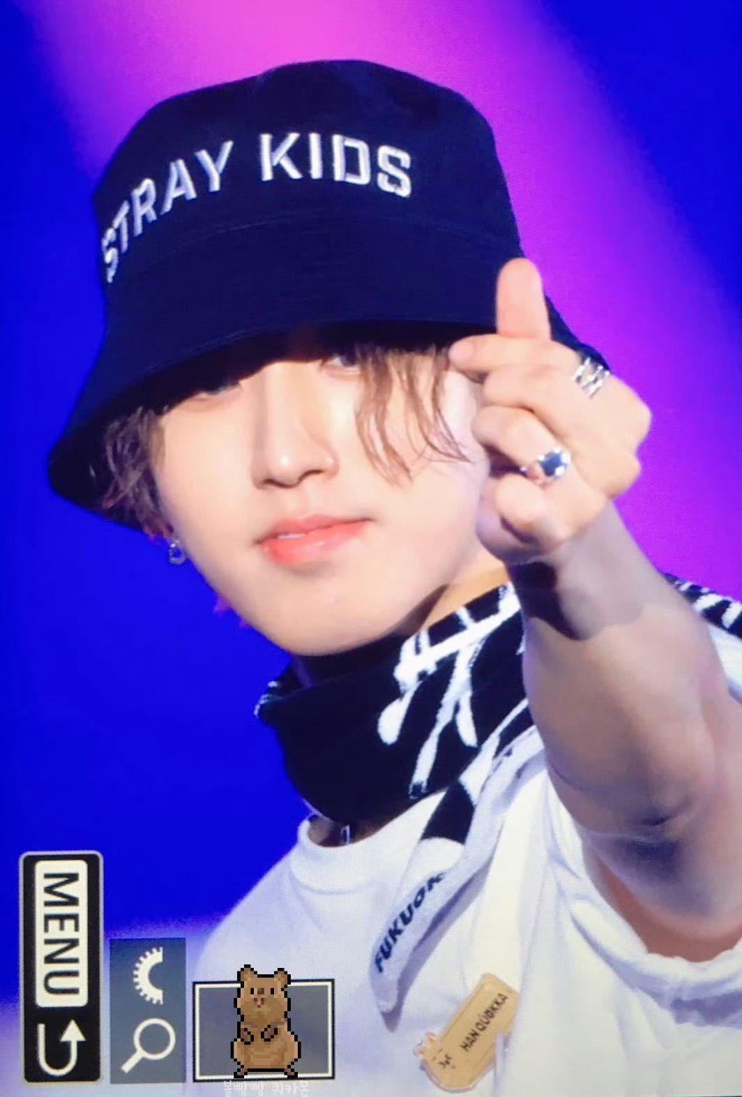 BUCKET HAT STRAY KIDS